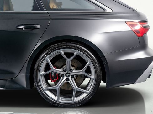 Used 2025 Audi RS 6 performance image 19