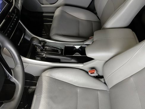 Used 2016 Honda Accord EX-L image 17