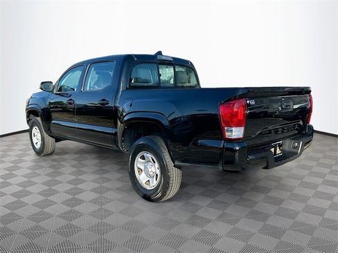 Used 2016 Toyota Tacoma SR image 5