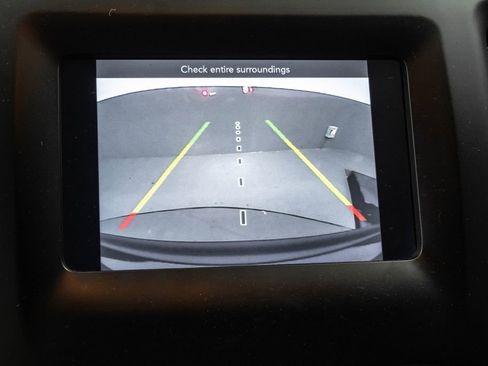 Used 2019 Jeep Cherokee Latitude w/ Popular Appearance Group image 19