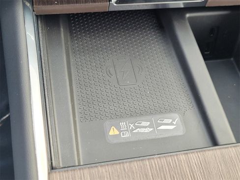 New 2026 GMC Acadia Denali w/ Super Cruise Package image 18