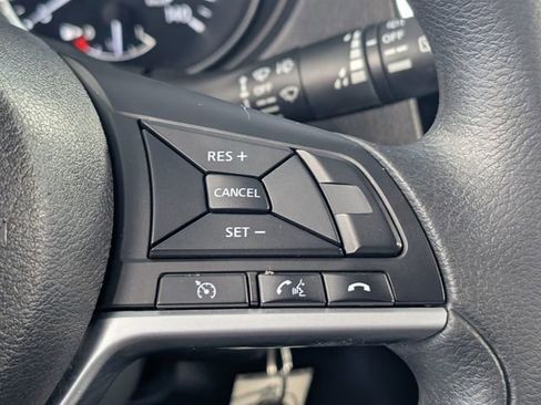 Used 2017 Nissan Rogue S image 21