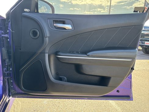 Used 2019 Dodge Charger Scat Pack image 27