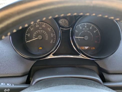 Used 2007 Saturn Sky w/ Premium Trim Pkg image 16