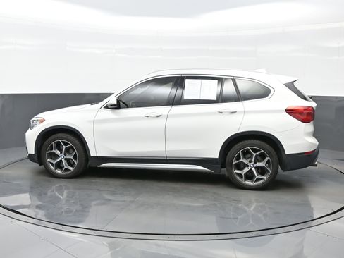 Used 2019 BMW X1 xDrive28i image 3