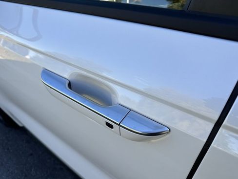 New 2026 Kia Carnival EX image 29