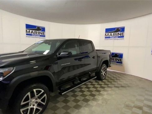 Used 2023 Chevrolet Colorado Z71 w/ Z71 Convenience Package 2 image 6