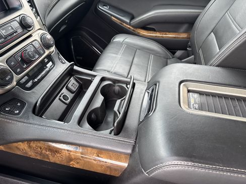 Used 2015 GMC Yukon Denali AWD/4WD image 2