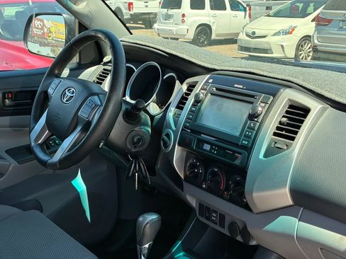 Used 2013 Toyota Tacoma 4x4 Double Cab w/ TRD Off-Road Pkg image 23