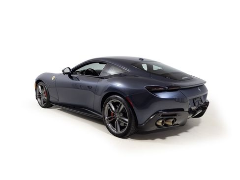 Used 2021 Ferrari Roma RWD image 4