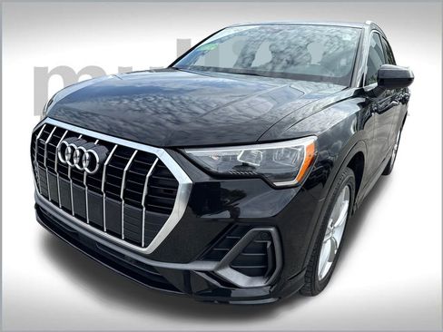 Used 2020 Audi Q3 2.0T Premium image 10