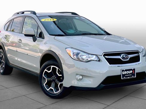 Used 2014 Subaru Crosstrek 2.0i Premium AWD/4WD image 3