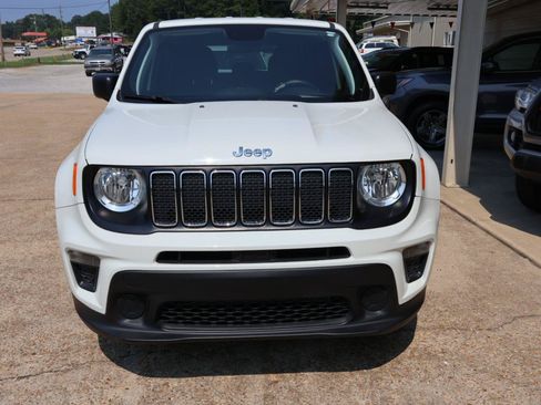 Used 2020 Jeep Renegade Sport FWD image 3