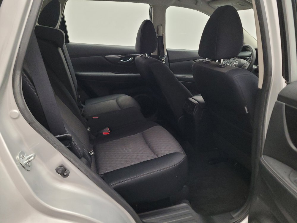Used 2017 Nissan Rogue S AWD/4WD image 19