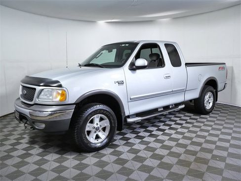 Used 2003 Ford F150 XLT image 5
