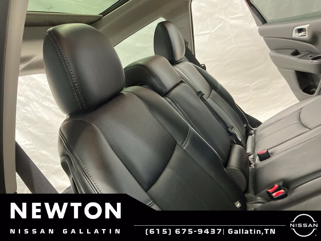 Used 2020 Nissan Pathfinder Platinum AWD/4WD image 25