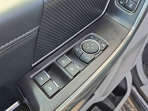 Used 2023 Ford F150 Limited image 8