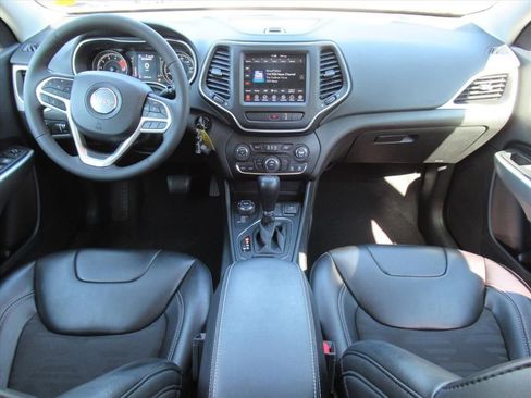 Used 2022 Jeep Cherokee Latitude w/ Sun & Sound Group image 11