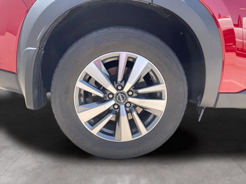 Certified 2024 Nissan Pathfinder SL FWD image 32