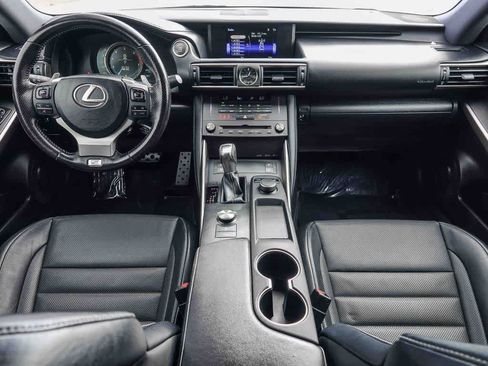 Used 2019 Lexus IS 300 F Sport image 11