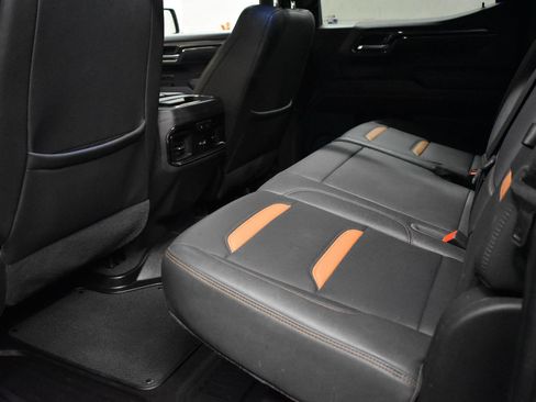 Used 2024 GMC Sierra 1500 AT4 w/ Technology Package image 15