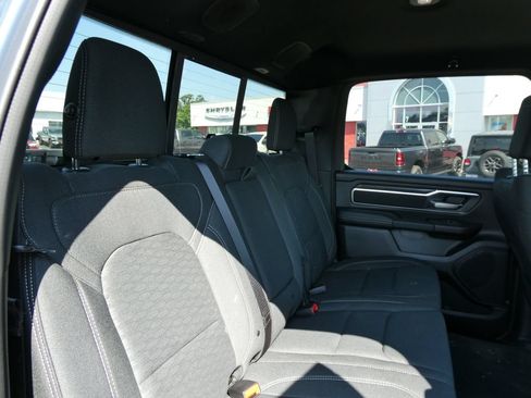 New 2026 RAM 1500 Big Horn AWD/4WD image 11