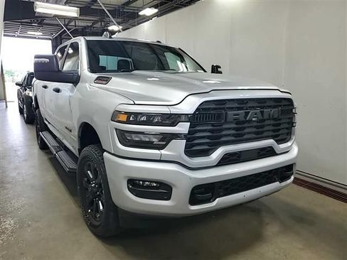 Used 2026 RAM 2500 Big Horn AWD/4WD image 1