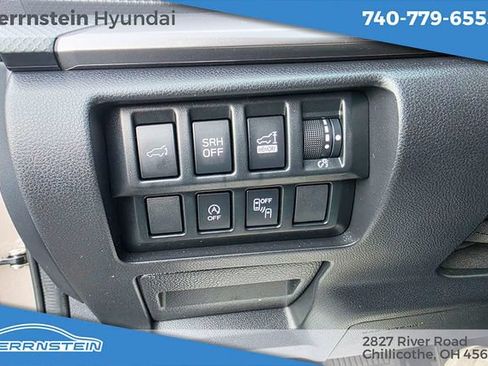 Used 2024 Subaru Forester Premium AWD/4WD image 17
