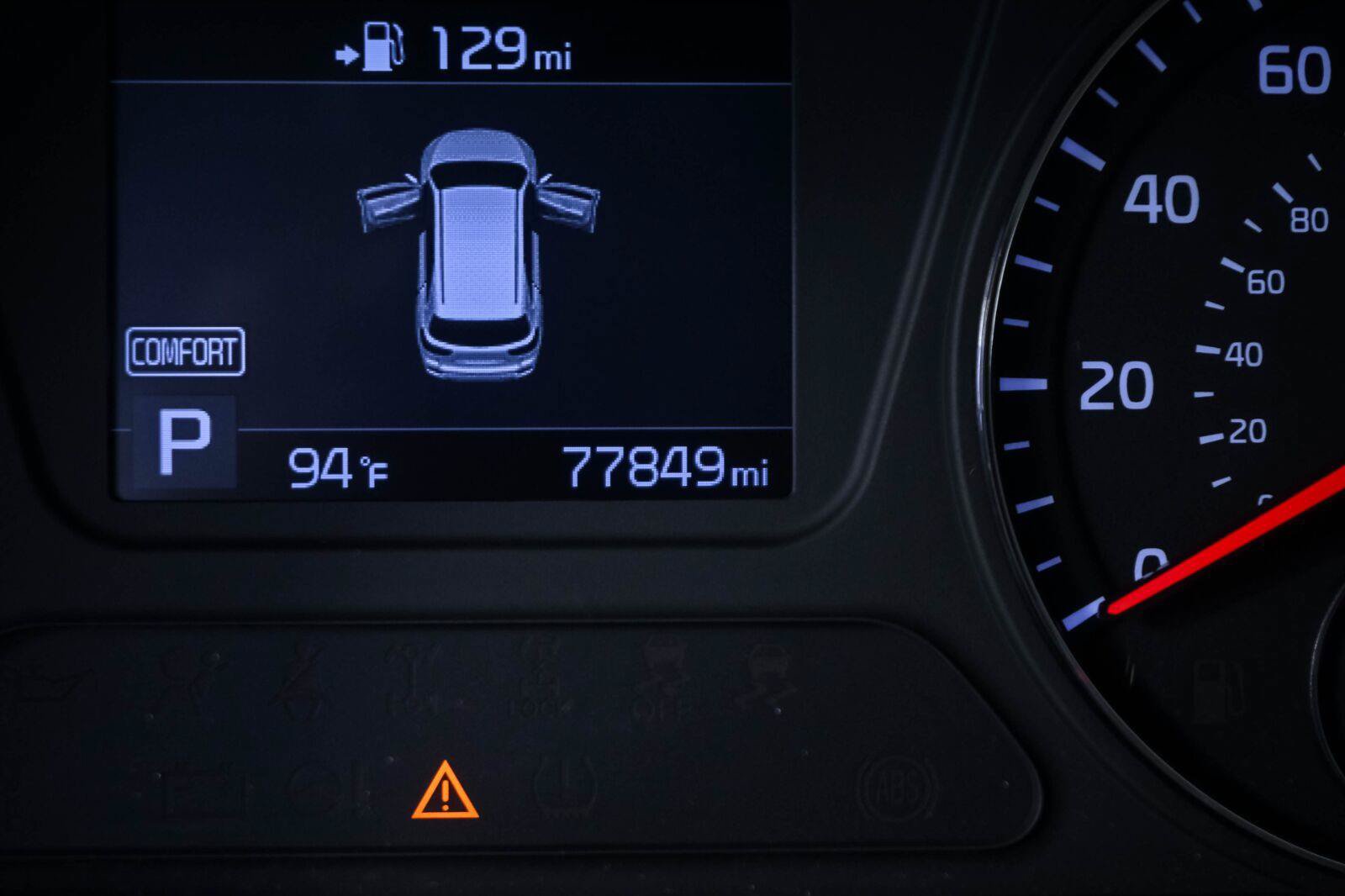 Used 2019 Kia Sorento FWD image 11