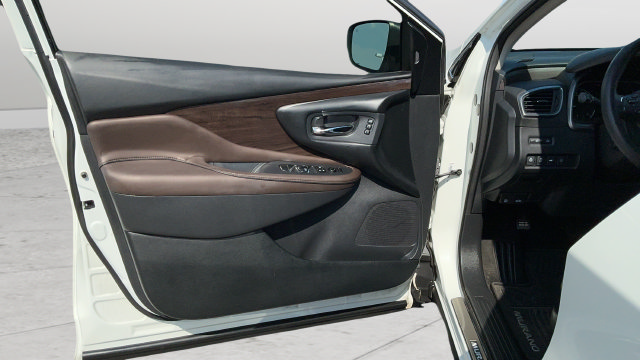 Used 2019 Nissan Murano Platinum FWD image 19