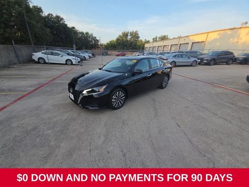 Used 2025 Nissan Altima 2.5 SV FWD image 1