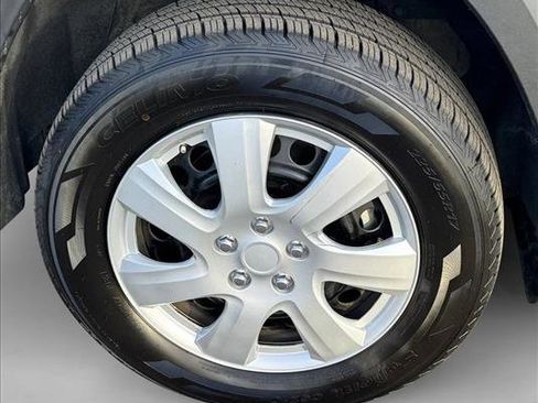 Used 2024 Toyota RAV4 LE image 9