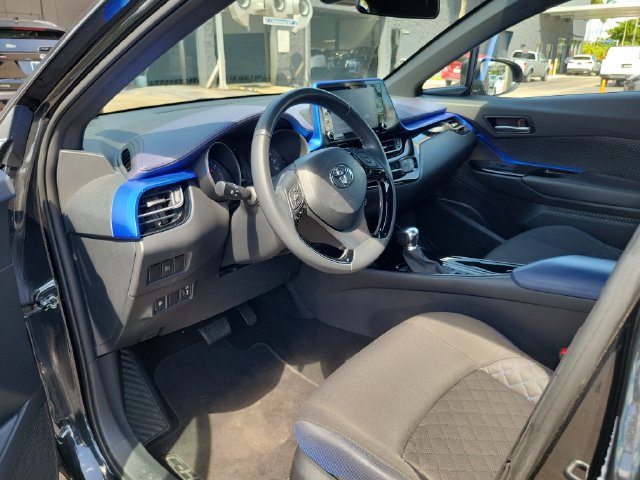 Used 2021 Toyota C-HR XLE FWD image 14