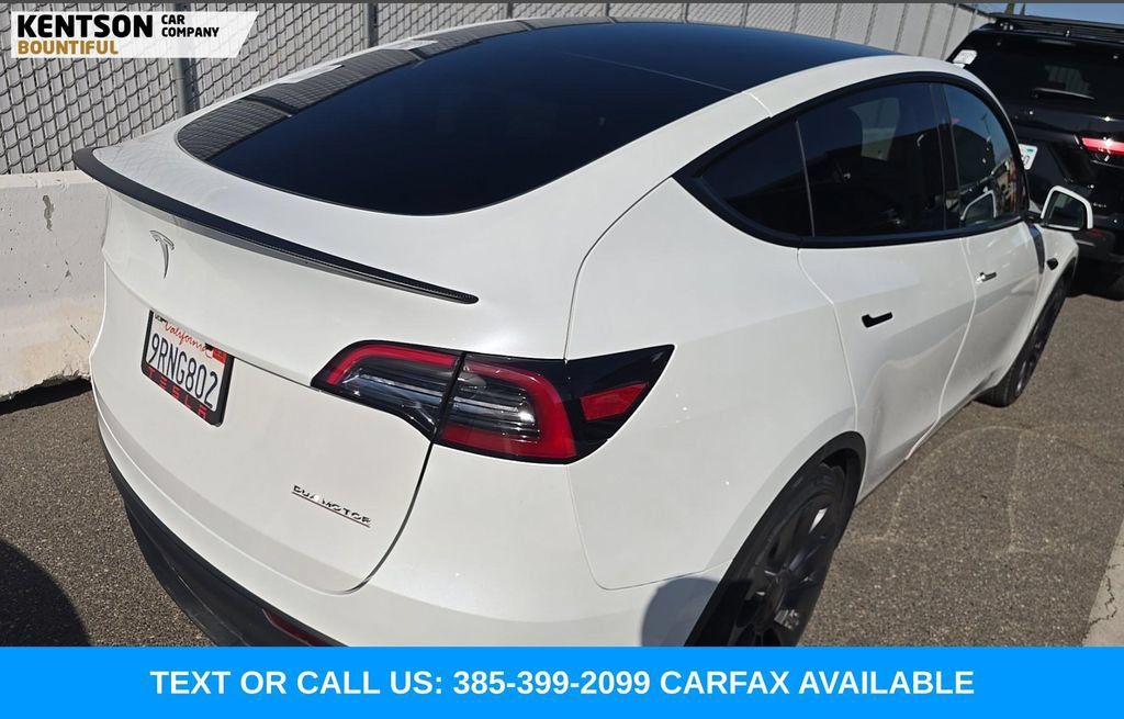 Used 2025 Tesla Model Y Performance AWD/4WD image 3