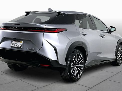 Used 2023 Lexus RZ 450e Premium image 12