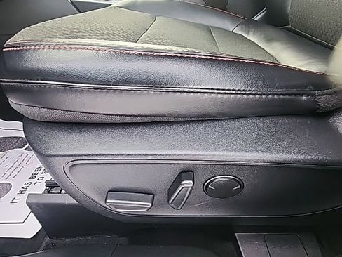 Used 2025 Ford Escape ST-Line Select image 15