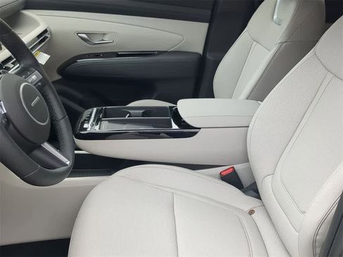 New 2026 Hyundai Tucson Limited image 16