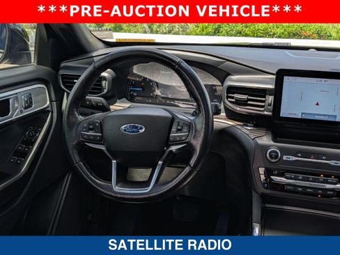 Used 2020 Ford Explorer Limited w/ Class III Trailer Tow Package RWD image 19
