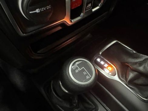 Used 2021 Jeep Wrangler Unlimited Sport AWD/4WD image 19
