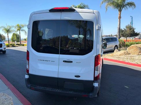 Used 2021 Ford Transit 350 XLT RWD image 4