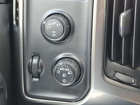 Used 2018 Chevrolet Silverado 1500 LT w/ All Star Edition AWD/4WD image 23