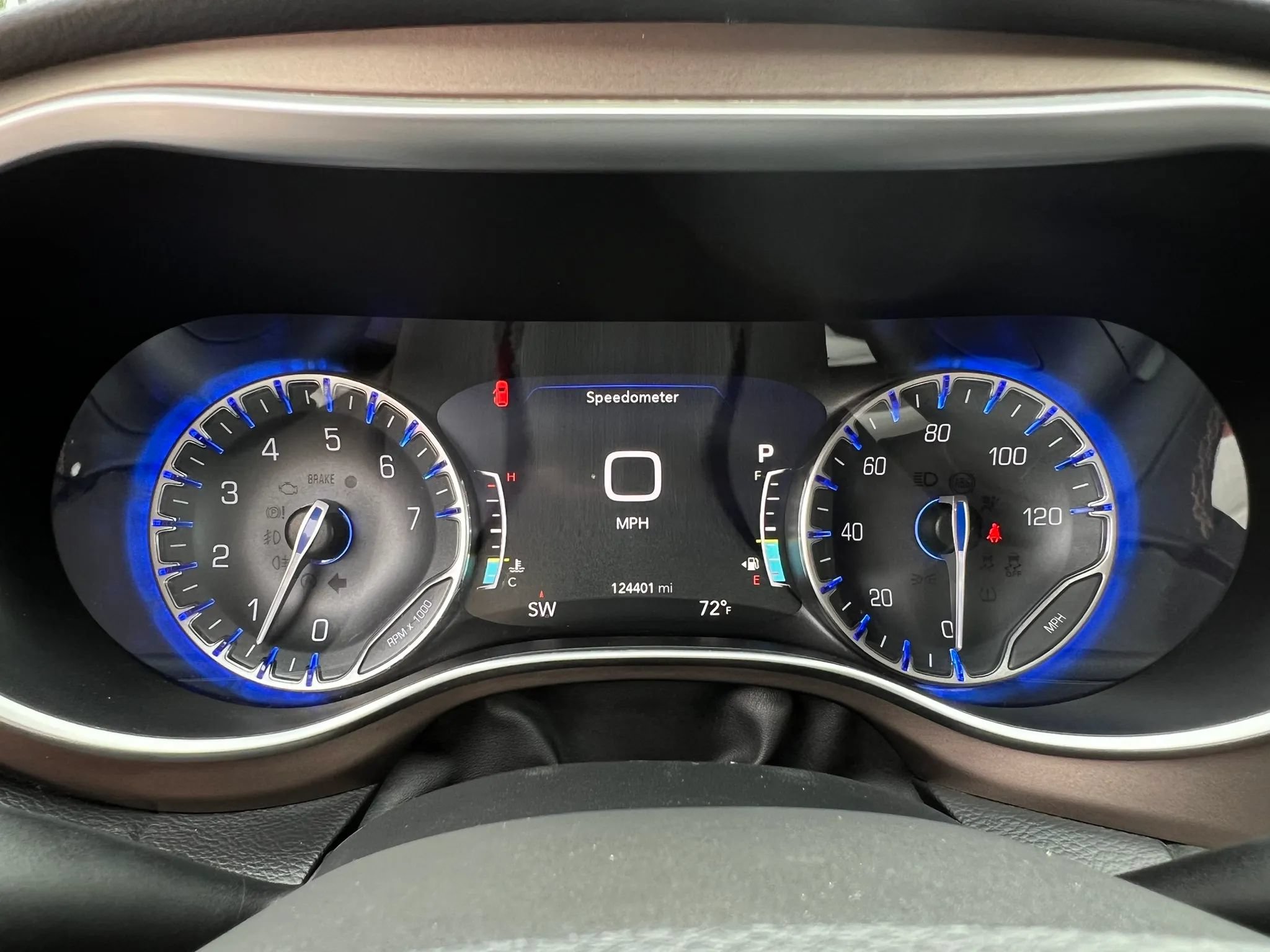 Used 2017 Chrysler Pacifica Touring-L Plus FWD image 12