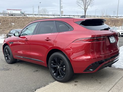 Certified 2025 Jaguar F-PACE R-Dynamic S image 4