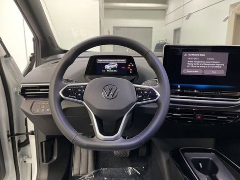 New 2025 Volkswagen ID.4 Pro image 15