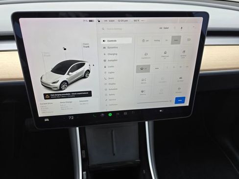 Used 2020 Tesla Model Y Performance image 39