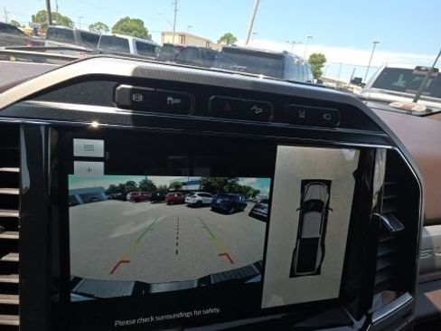 Used 2022 Ford F350 King Ranch AWD/4WD image 27