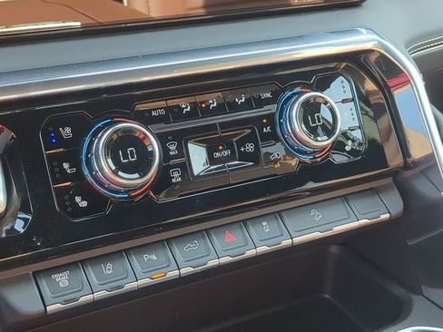 New 2026 GMC Sierra 2500 Denali Ultimate image 33