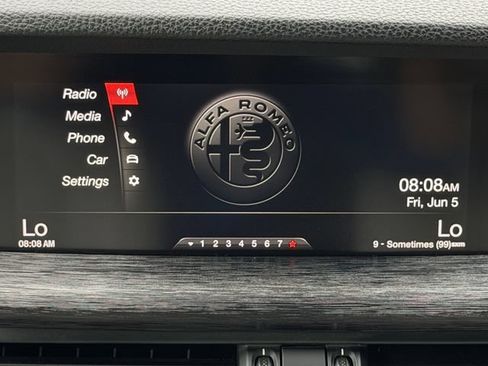 Used 2019 Alfa Romeo Stelvio RWD image 18