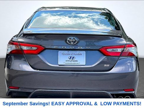Used 2018 Toyota Camry SE FWD image 4