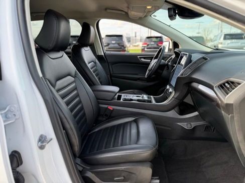 Used 2023 Ford Edge SEL w/ Convenience Package image 16
